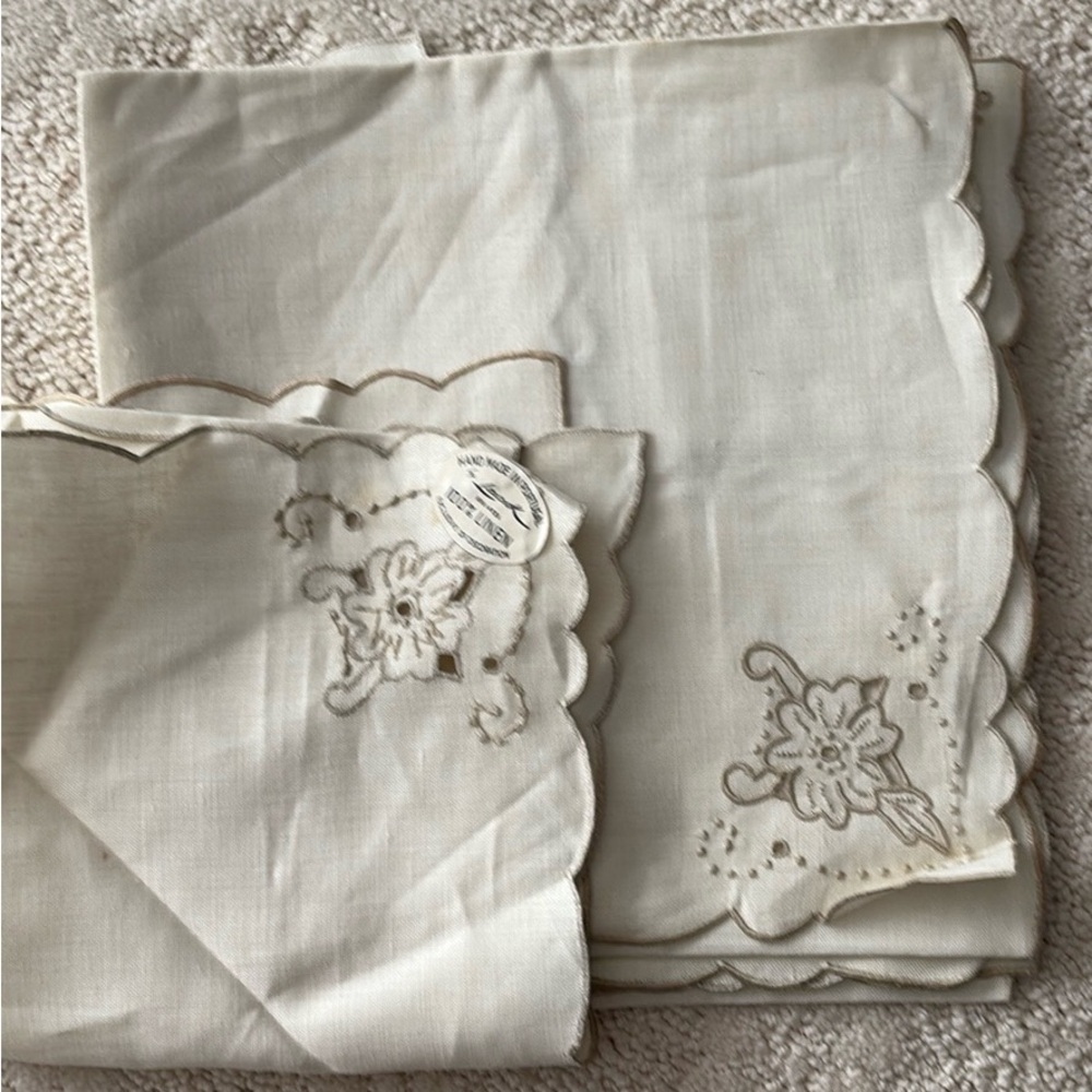 Leacock Embroidered Cream Table placemats/napkins 17 of them